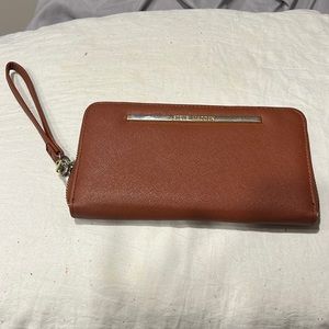 Steve Madden Brown wallet